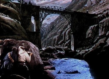 誰が為に鐘は鳴る:鉄橋爆破