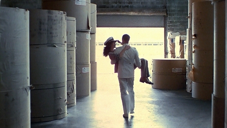 愛と青春の旅だち