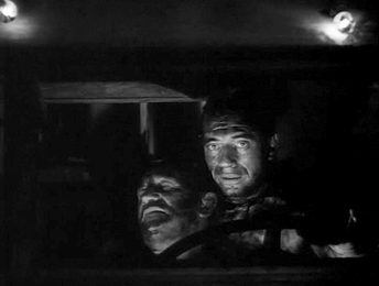 恐怖の報酬：イヴ・モンタン